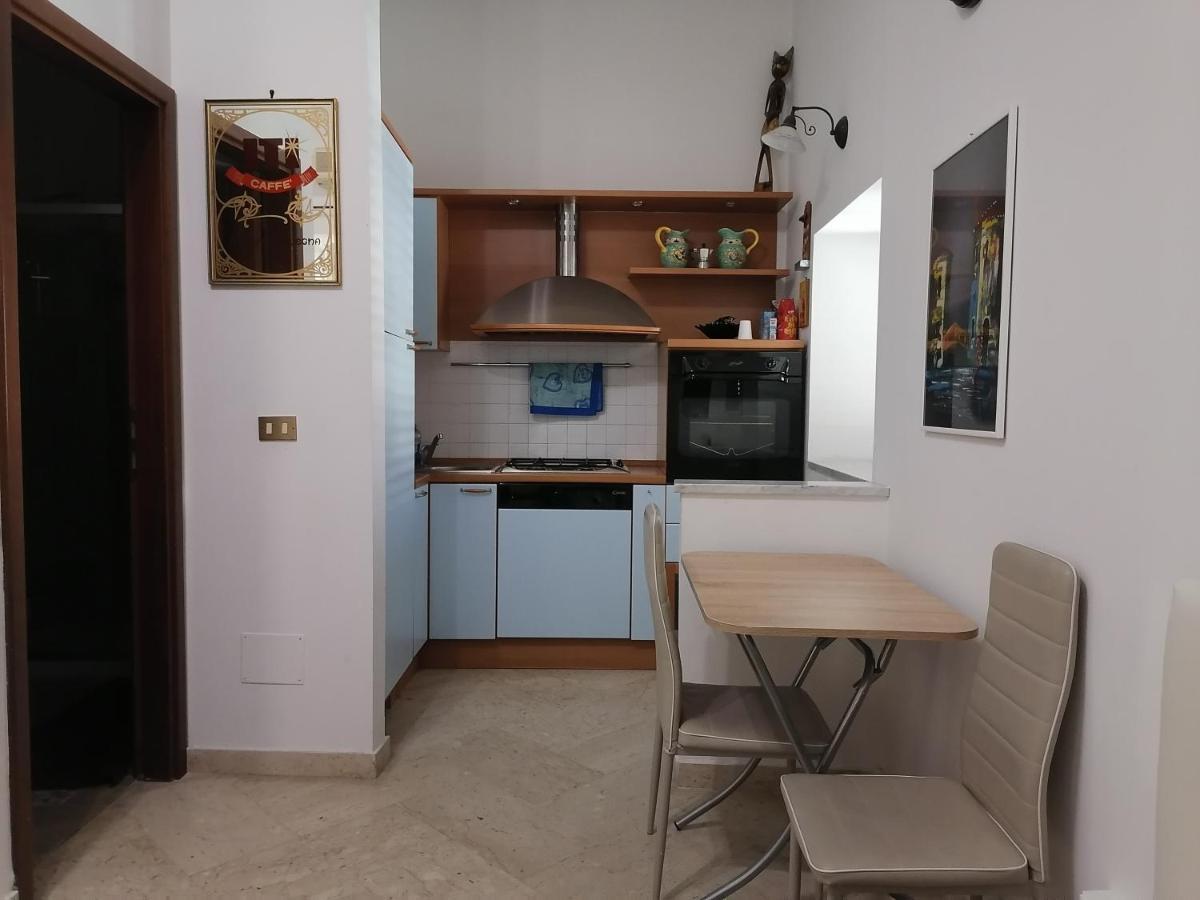 A Due Passi Appartament Hotel Палермо Екстериор снимка