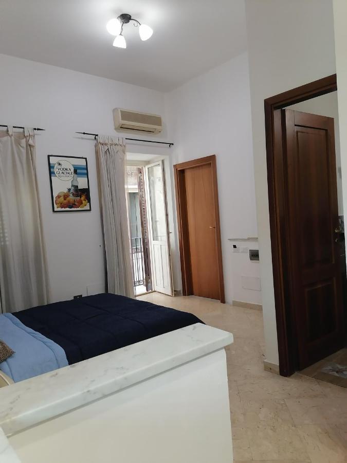 A Due Passi Appartament Hotel Палермо Екстериор снимка