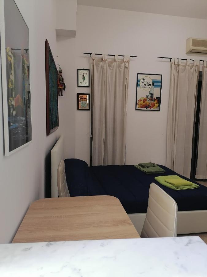 A Due Passi Appartament Hotel Палермо Екстериор снимка