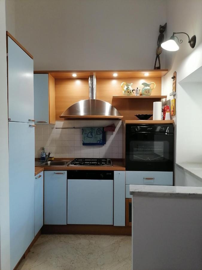 A Due Passi Appartament Hotel Палермо Екстериор снимка