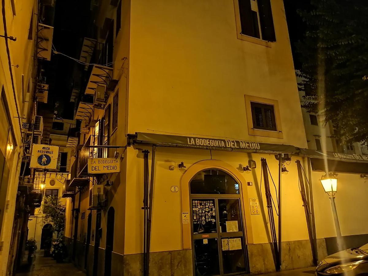 A Due Passi Appartament Hotel Палермо Екстериор снимка